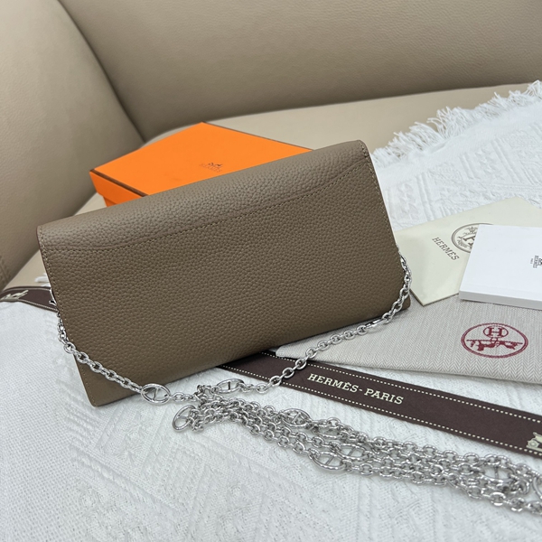 エルメス財布コピー背面デザイン